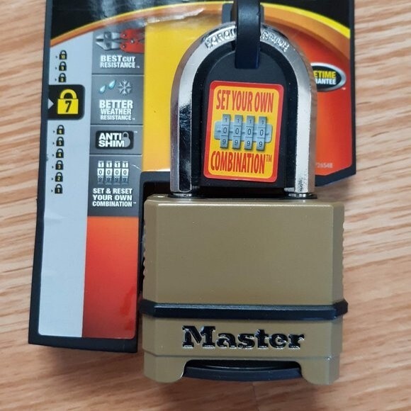 Master Lock Magnum Combination Heavy Duty Lock outdoor Tote2 - Picture 3 of 3